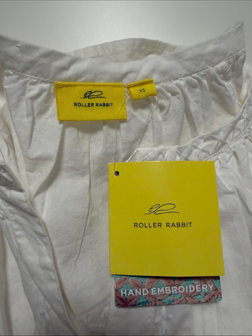 Roller Rabbit White Women’s Shorts with Yellow Tag